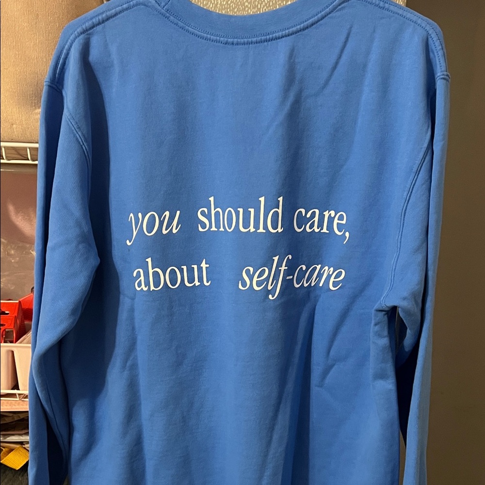 Summer Fridays Vibrant Blue Crewneck - Picture 3 of 7
